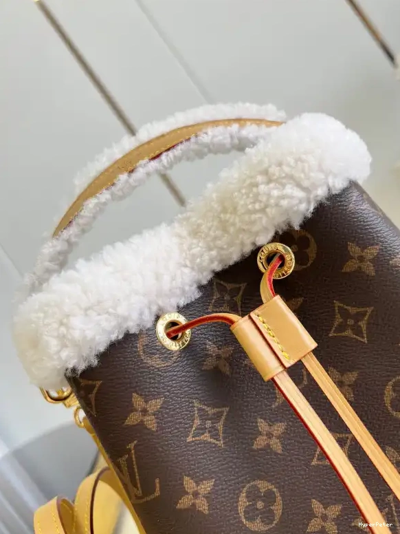VUITTON BB LOUIS NÉONOÉ 0519
